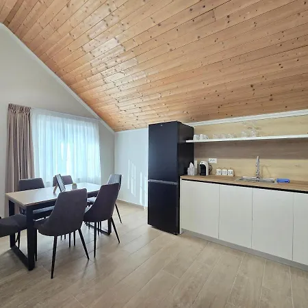Floor Apartment *